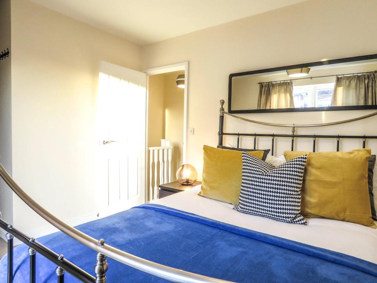 Tudors Esuites 4 Bedroom House Driveway & Garden Birmingham Exteriör bild