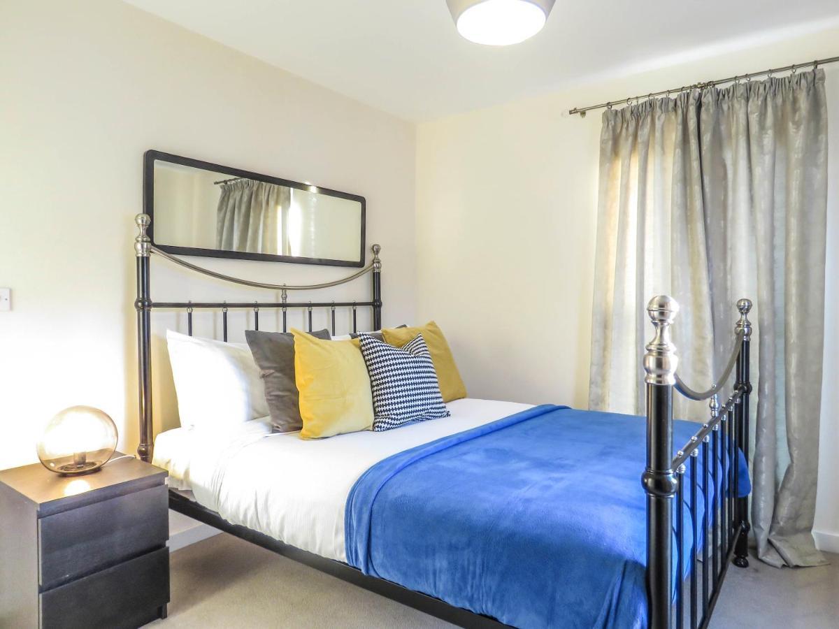 Tudors Esuites 4 Bedroom House Driveway & Garden Birmingham Exteriör bild